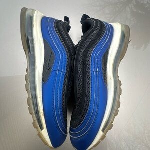 Nike Men's Sneakers - Black & Blue Wave Design